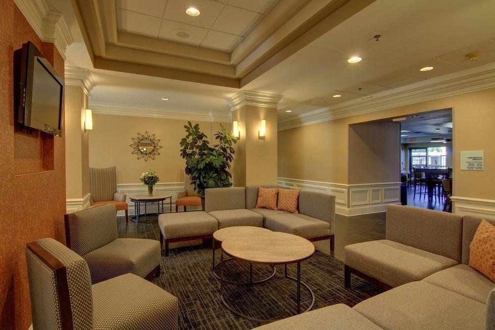 Holiday Inn Express & Suites Alpharetta By Ihg Exterior foto