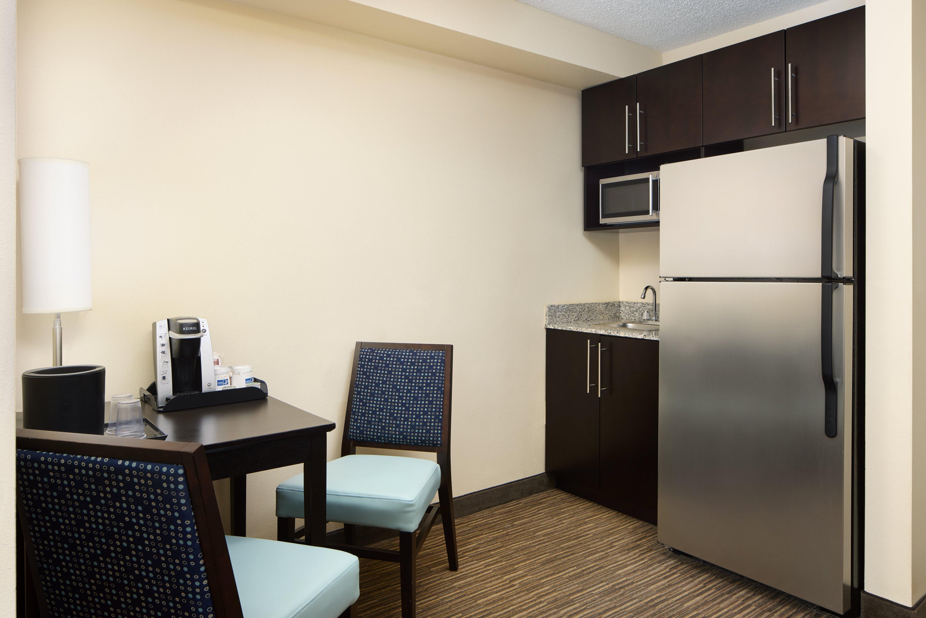 Holiday Inn Express & Suites Alpharetta By Ihg Exterior foto